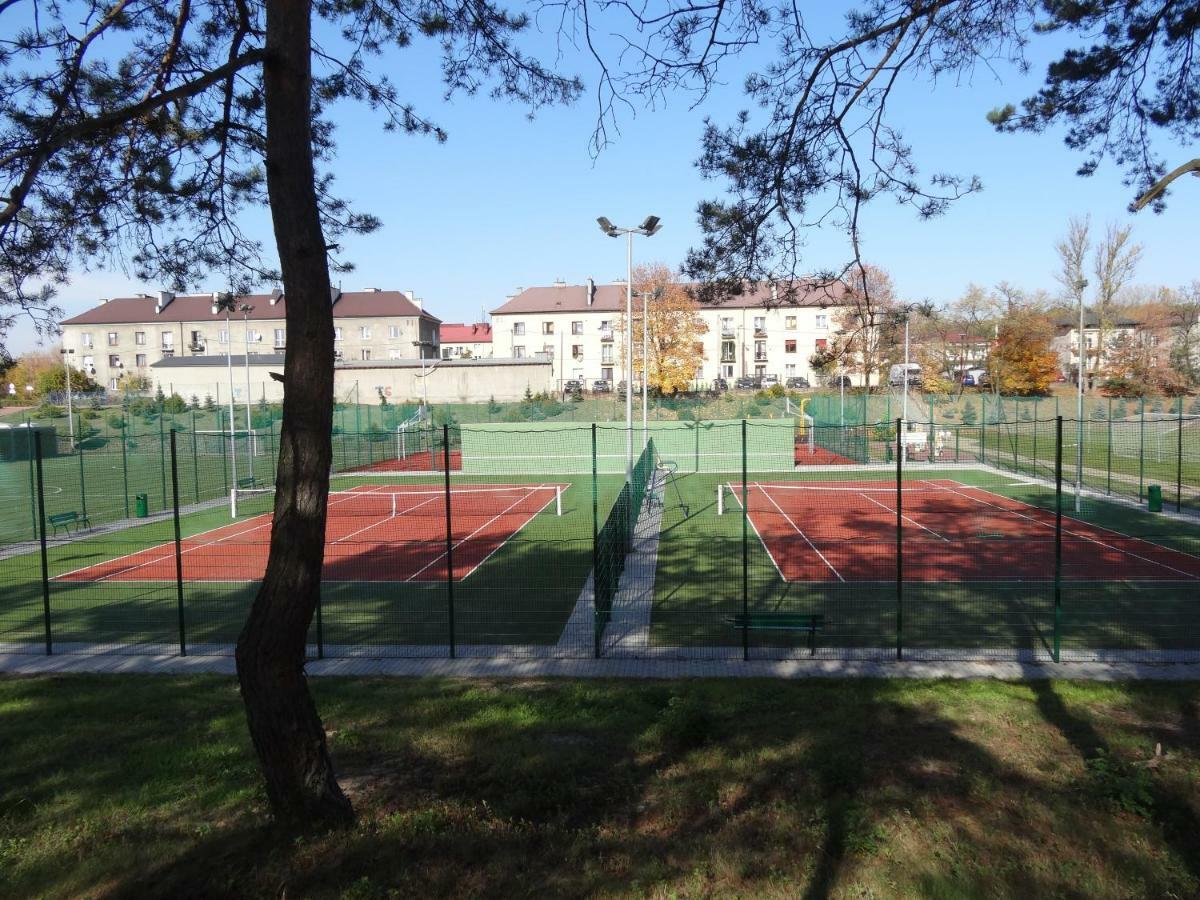 ホテルDom Turysty "Tramp" Bukowno エクステリア 写真